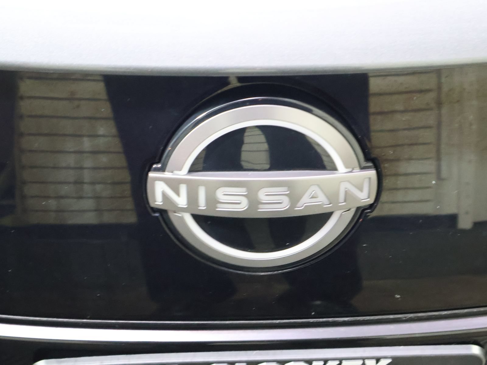 Used 2025 Nissan Leaf S FWD image 17