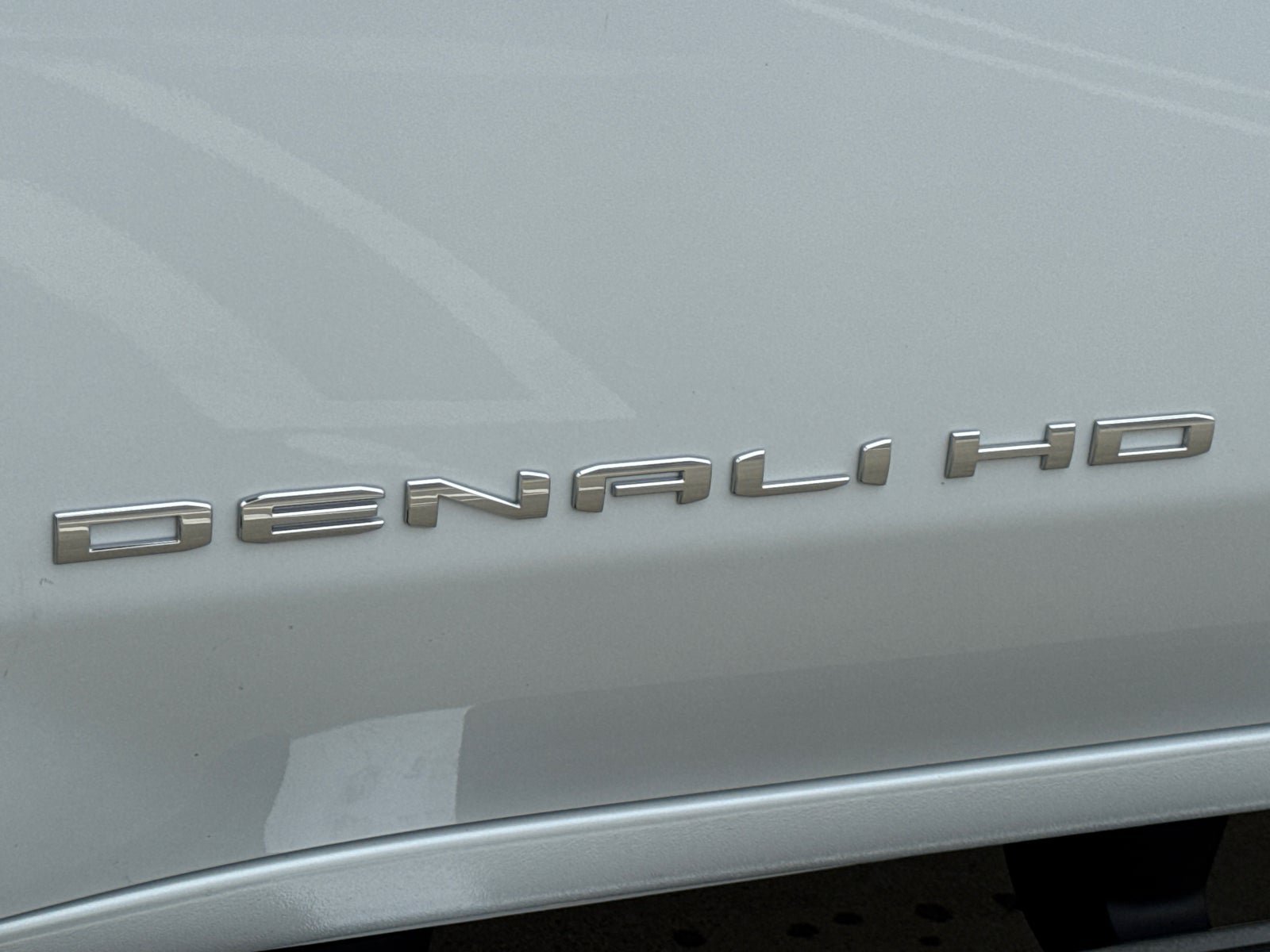New 2026 GMC Sierra 2500 Denali w/ Denali Reserve Package AWD/4WD image 9