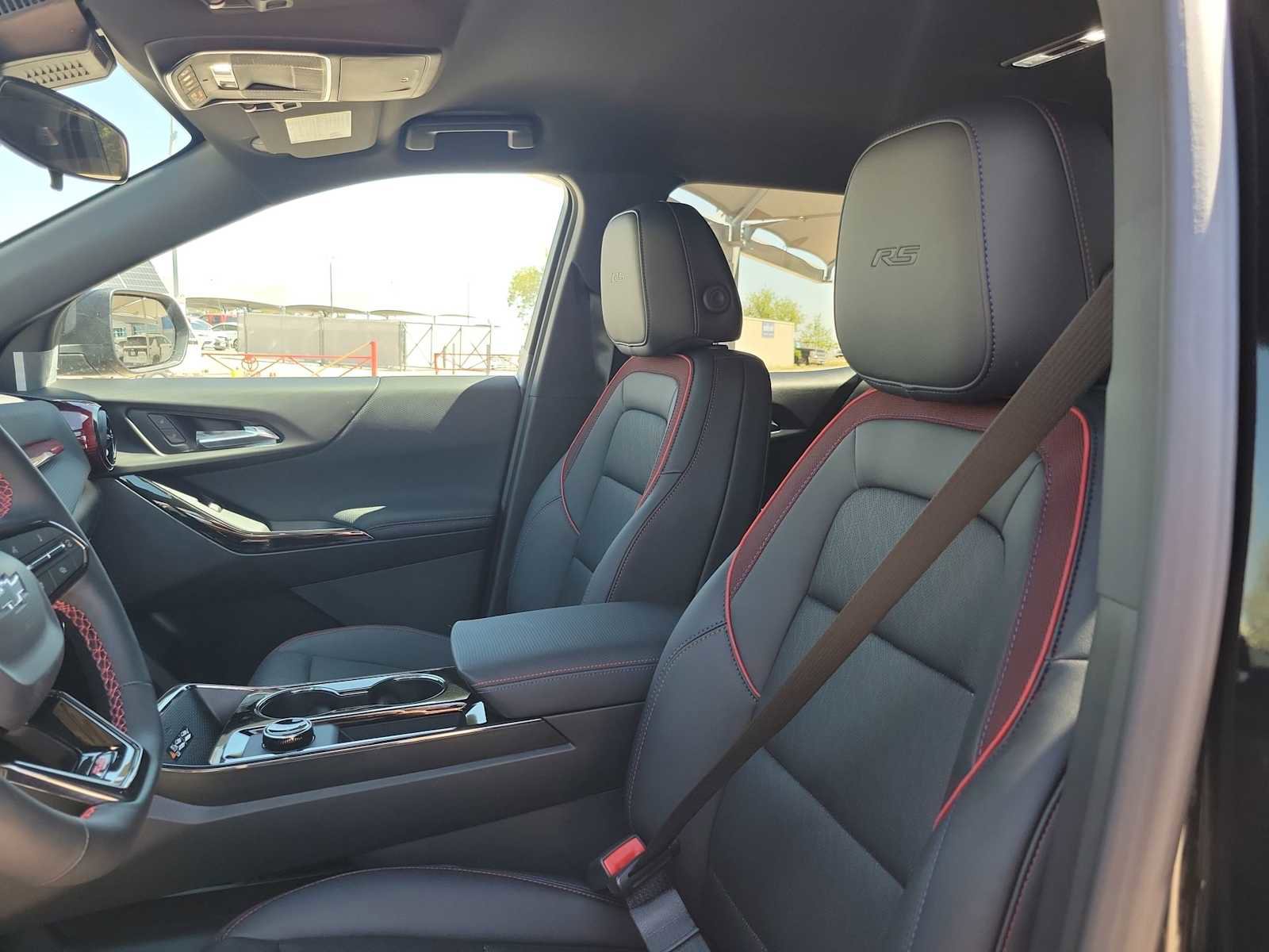 New 2026 Chevrolet Equinox RS w/ LPO, Floor Liner Package FWD image 15