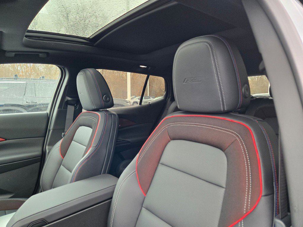 New 2026 Chevrolet Equinox EV RS image 24