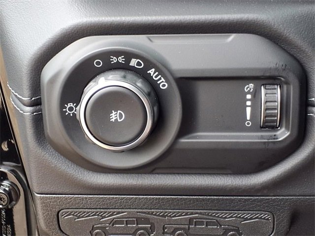 New 2025 Jeep Wrangler Sahara image 22