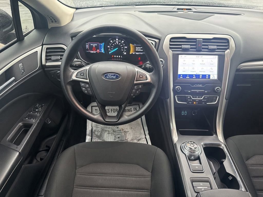 Used 2019 Ford Fusion SE image 24
