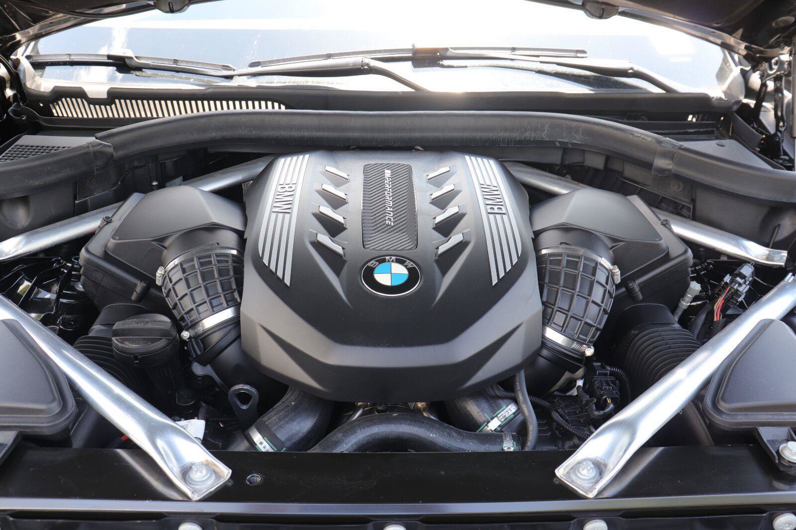 Used 2021 BMW X5 M50i w/ Premium Package AWD/4WD image 41