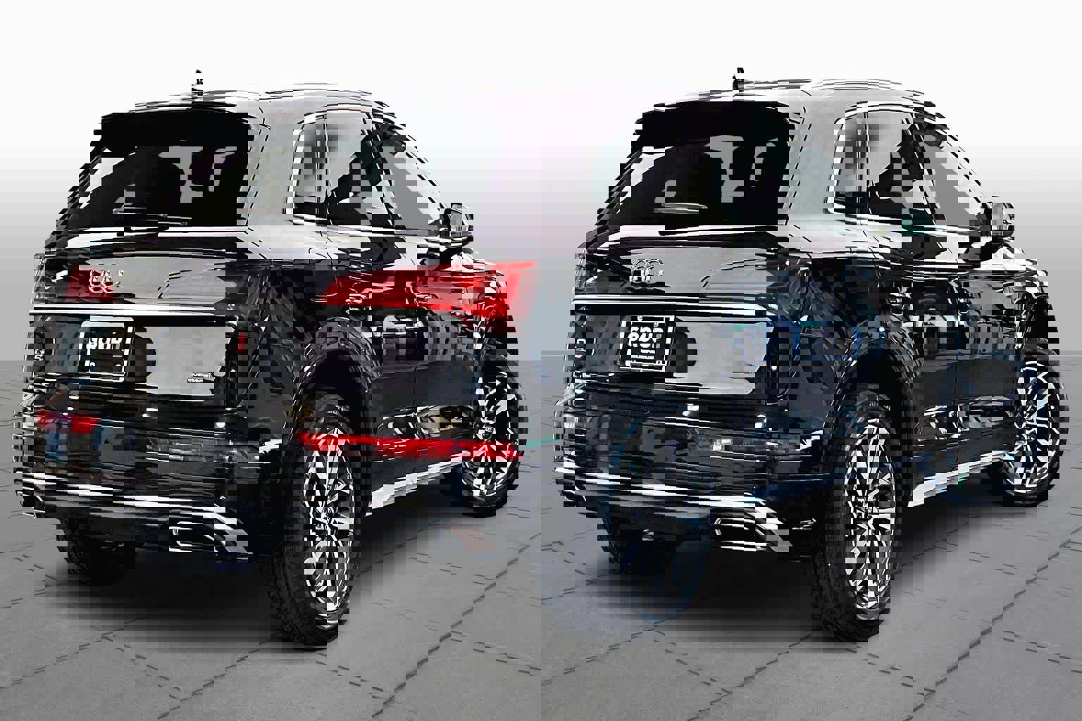 Used 2022 Audi Q5 2.0T Premium w/ Convenience Package image 13