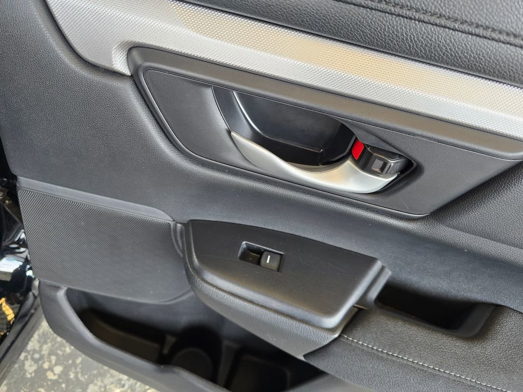 Used 2022 Honda CR-V LX image 16