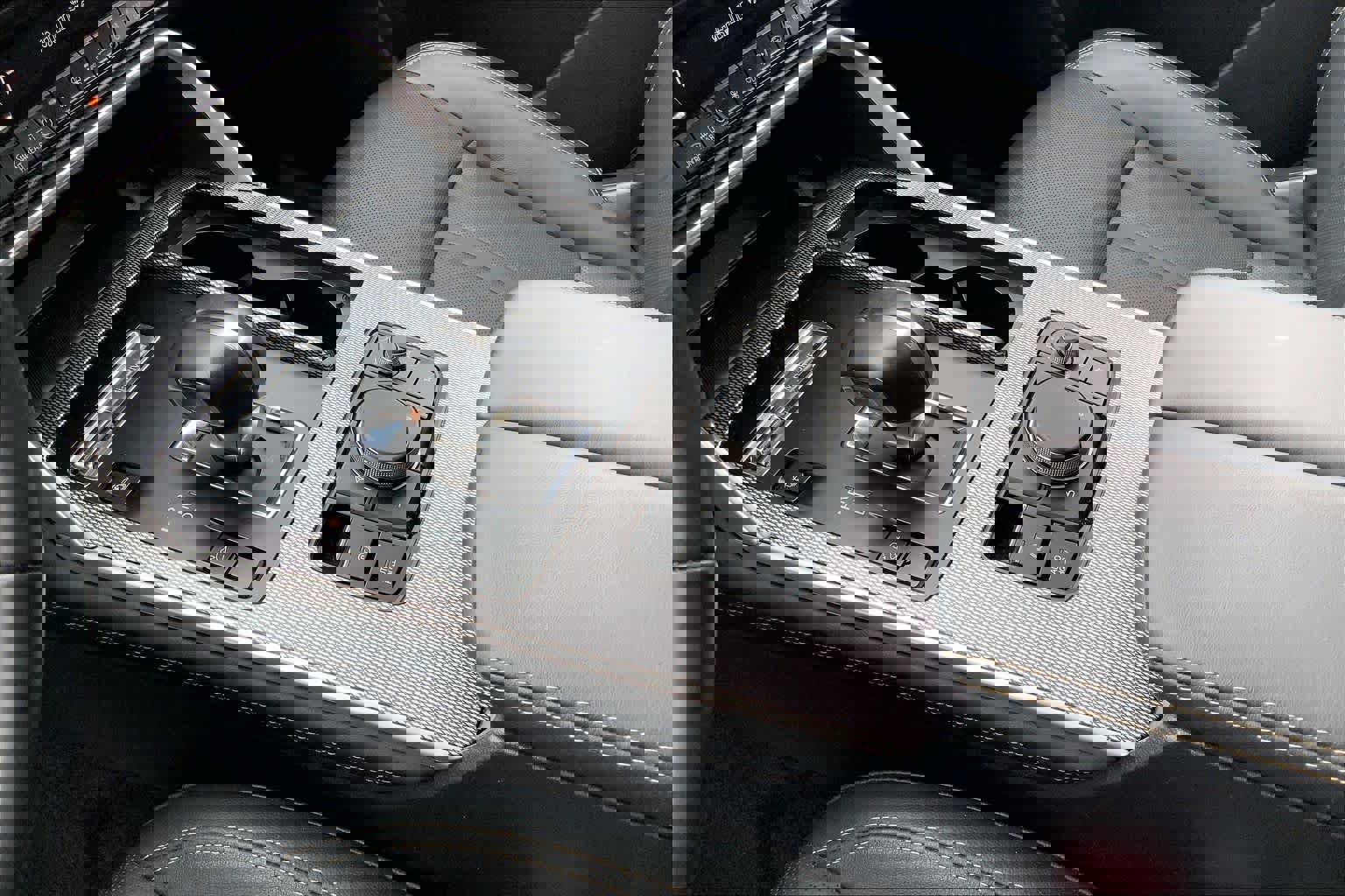 Used 2024 MAZDA CX-90 Plug-In Hybrid w/ Preferred image 18