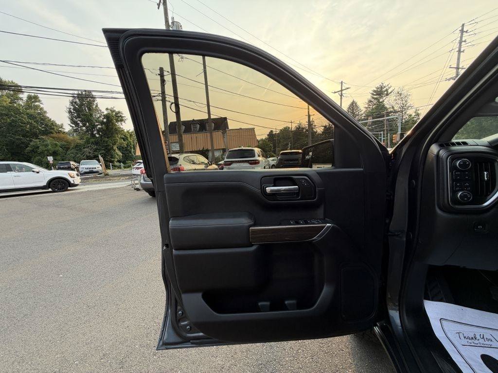 Used 2019 Chevrolet Silverado 1500 LT Trail Boss w/ Convenience Package AWD/4WD image 14