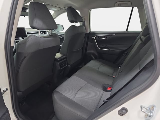Certified 2025 Toyota RAV4 XLE FWD image 10