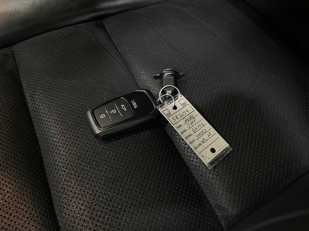 Used 2020 Jeep Grand Cherokee Laredo w/ Quick Order Package 2BN North image 38