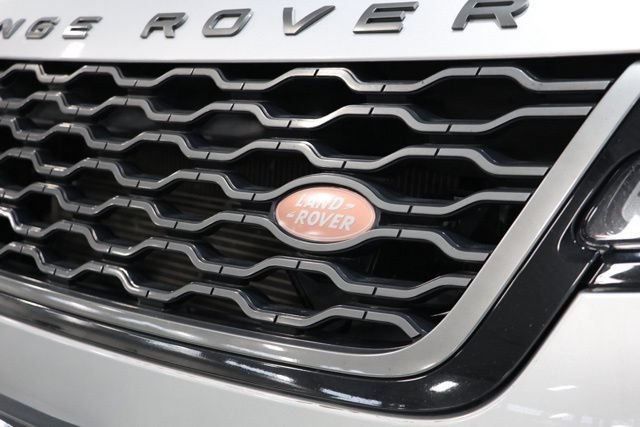 Used 2018 Land Rover Range Rover Velar R-Dynamic HSE AWD/4WD image 10