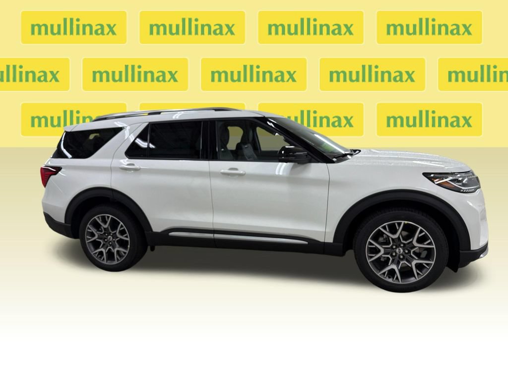 New 2027 Ford Explorer Platinum RWD image 2