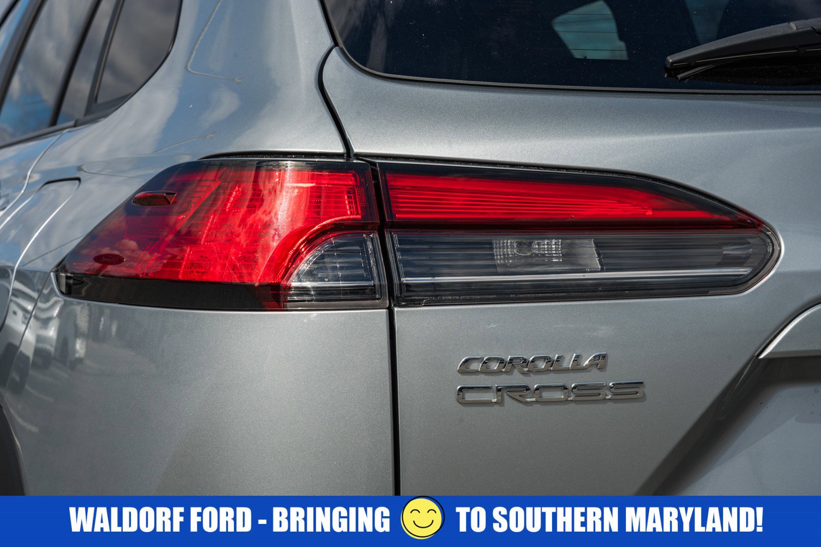 Used 2023 Toyota Corolla Cross XLE w/ Convenience Package image 9