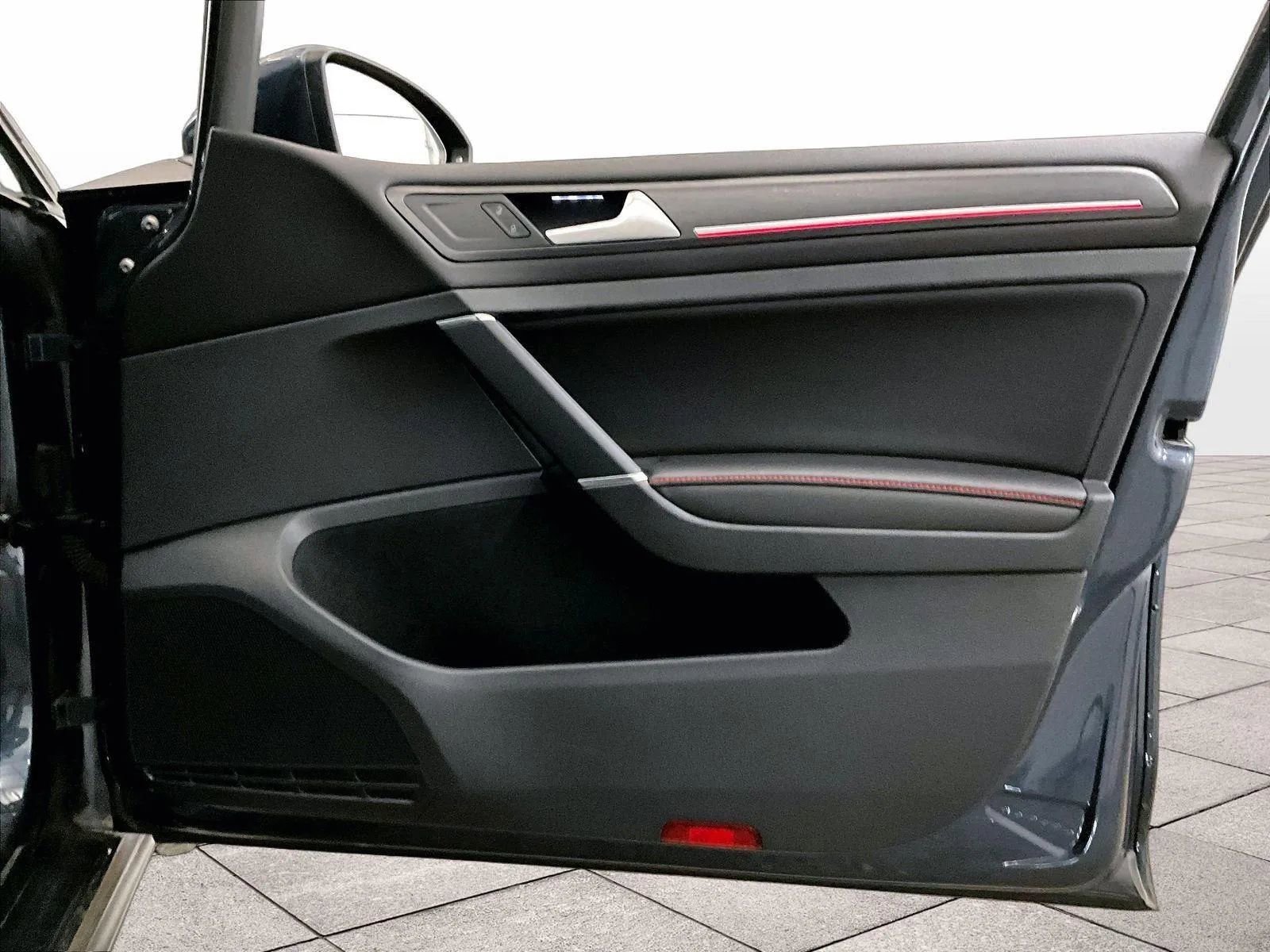 Used 2019 Volkswagen GTI S image 23