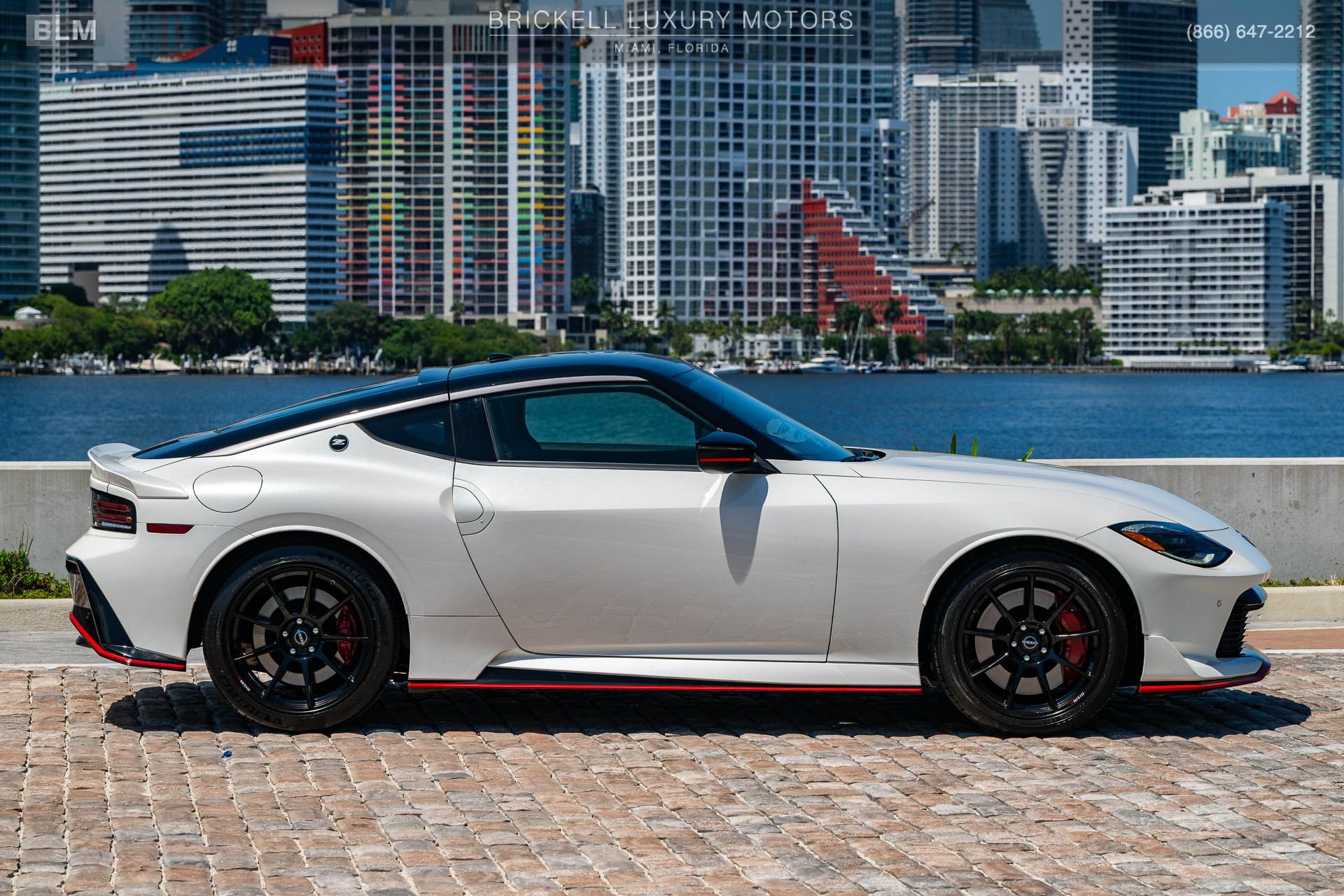 Used 2025 Nissan Z NISMO w/ Floor Mat Package RWD image 4