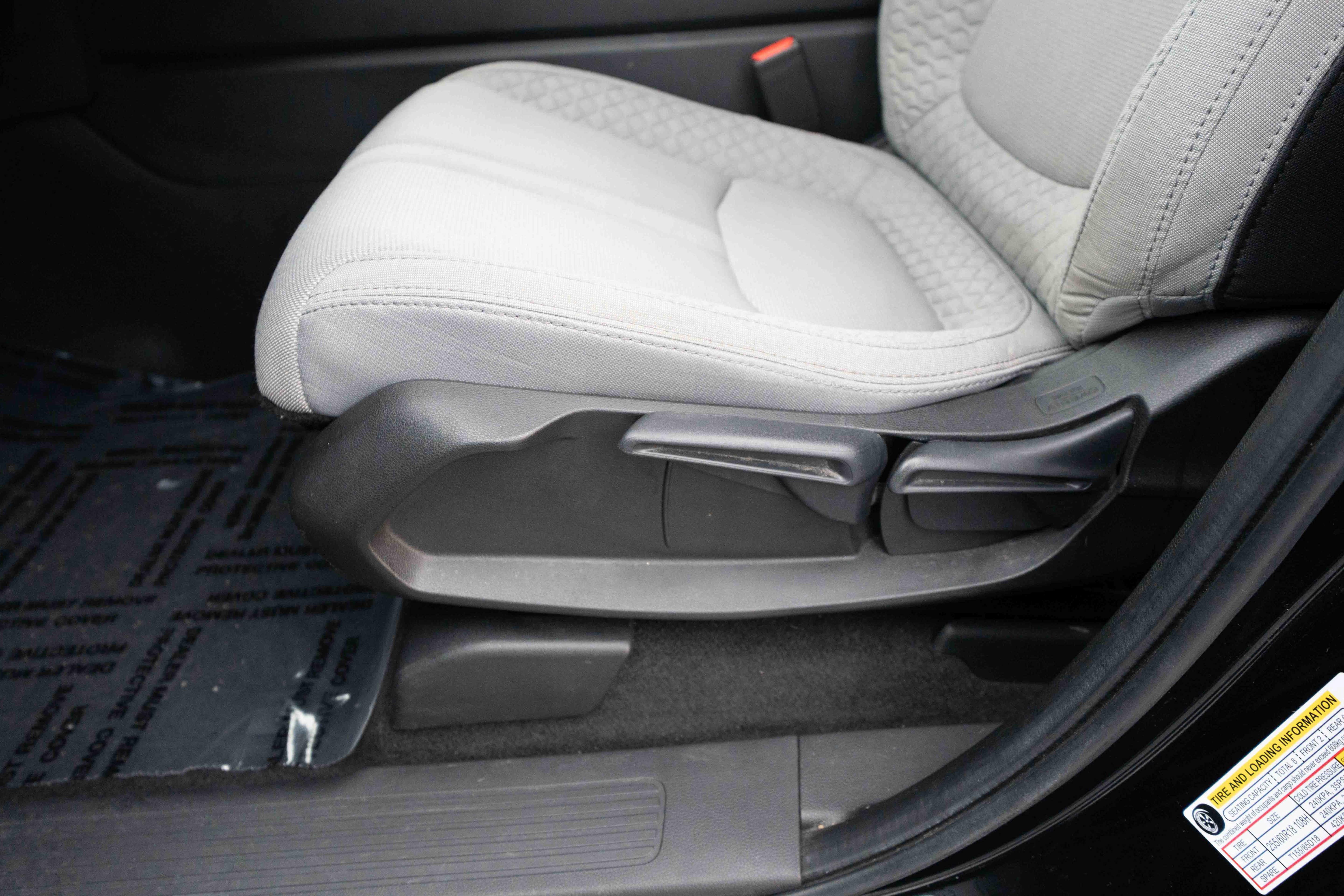 Certified 2023 Honda Pilot LX image 12