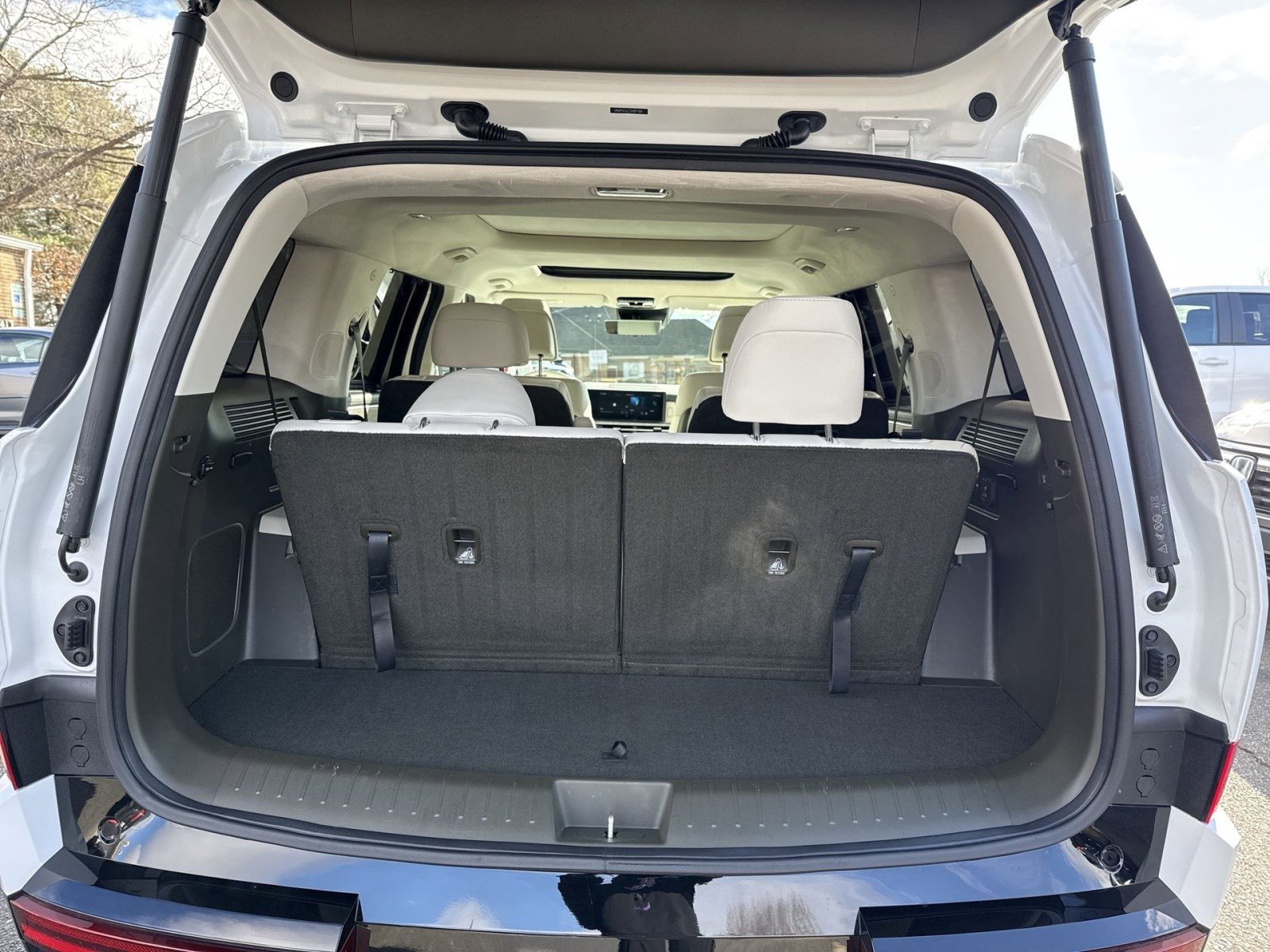 Used 2025 Hyundai Santa Fe Calligraphy image 24