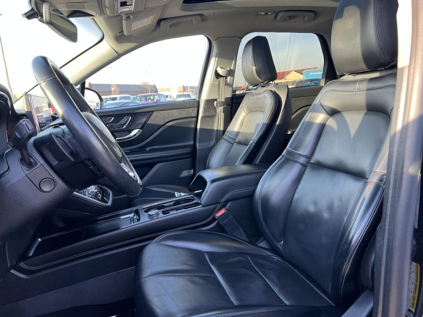 Used 2021 Lincoln Corsair Reserve w/ Elements Package image 13