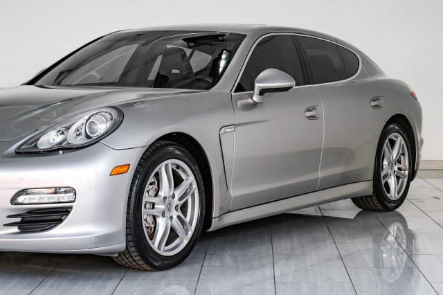 Used 2010 Porsche Panamera S image 57