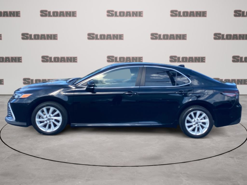Used 2024 Toyota Camry LE w/ Convenience Package FWD image 2