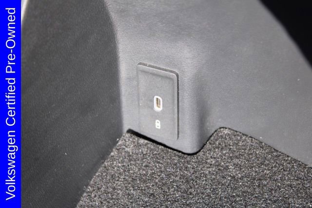 Used 2025 Volkswagen Atlas SE AWD/4WD image 44
