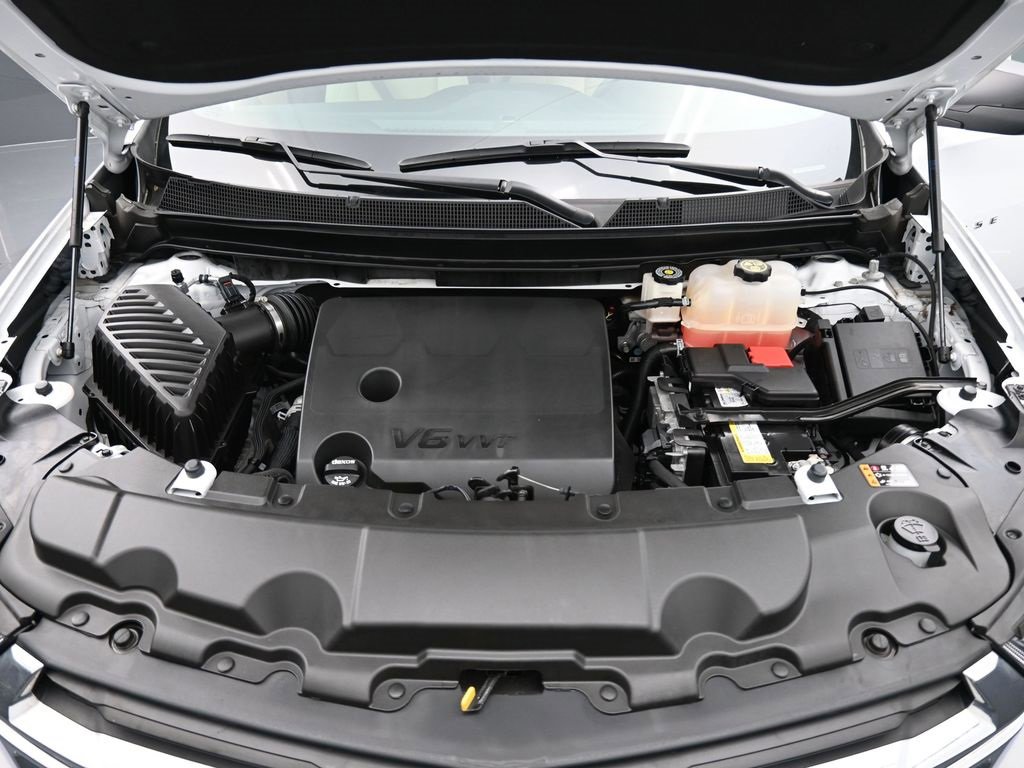 Used 2023 Chevrolet Traverse LS image 15