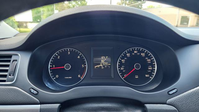 Used 2013 Volkswagen Jetta TDI FWD image 19