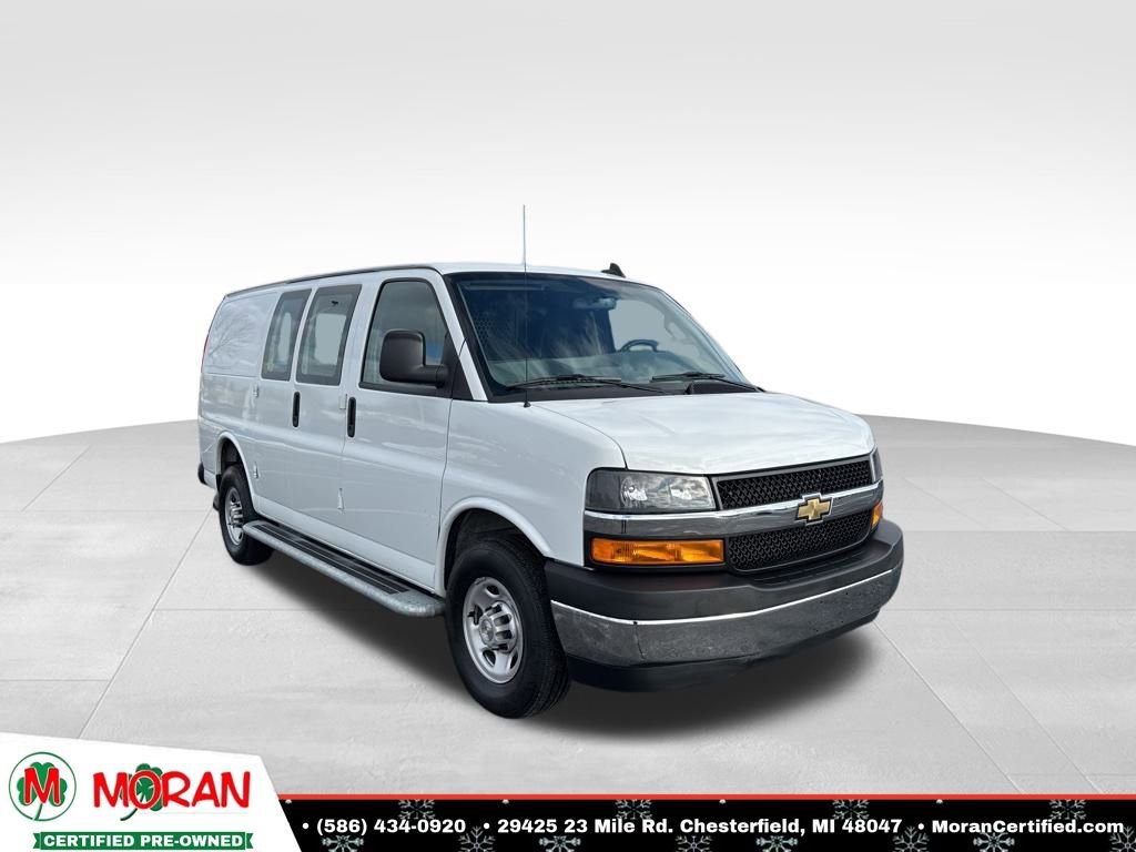 Used 2024 Chevrolet Express 2500 w/ Driver Convenience Package image 7