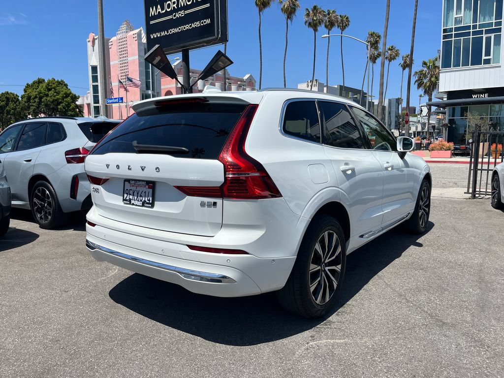 Used 2023 Volvo XC60 B5 Plus AWD/4WD image 7