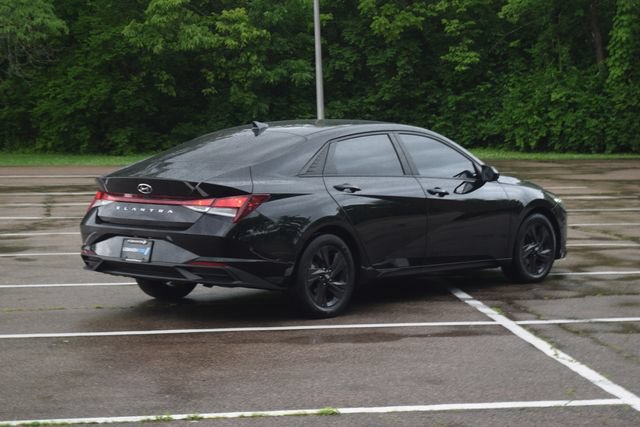 Used 2021 Hyundai Elantra SEL w/ Cargo Package FWD image 24