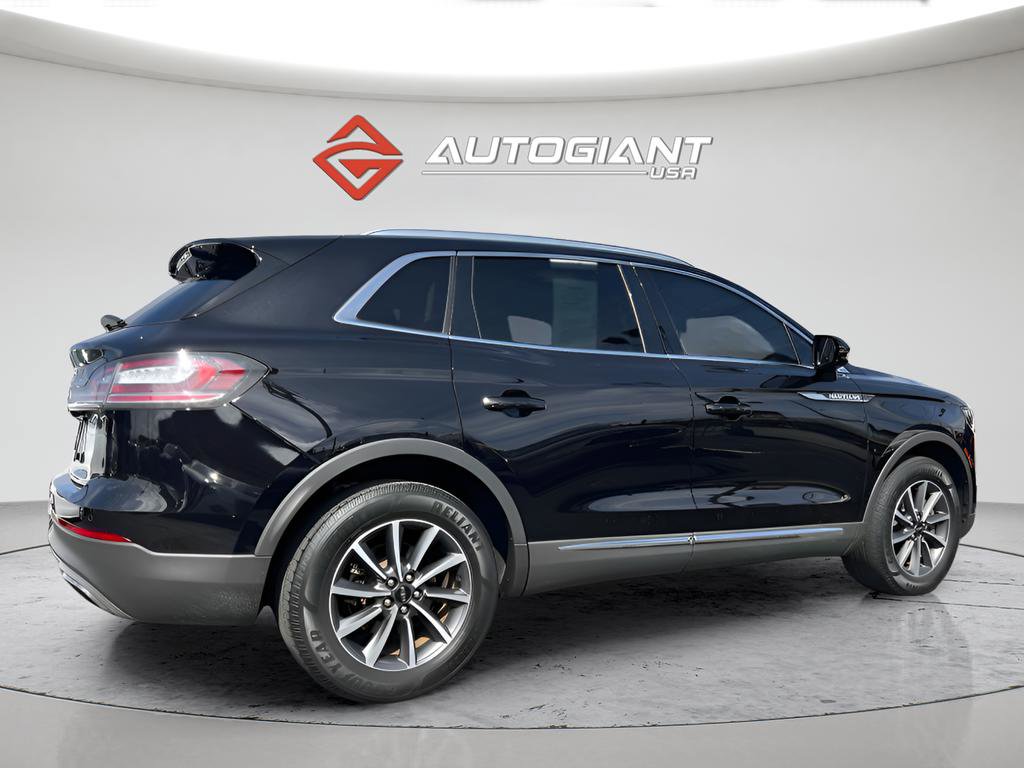 Used 2022 Lincoln Nautilus FWD image 8