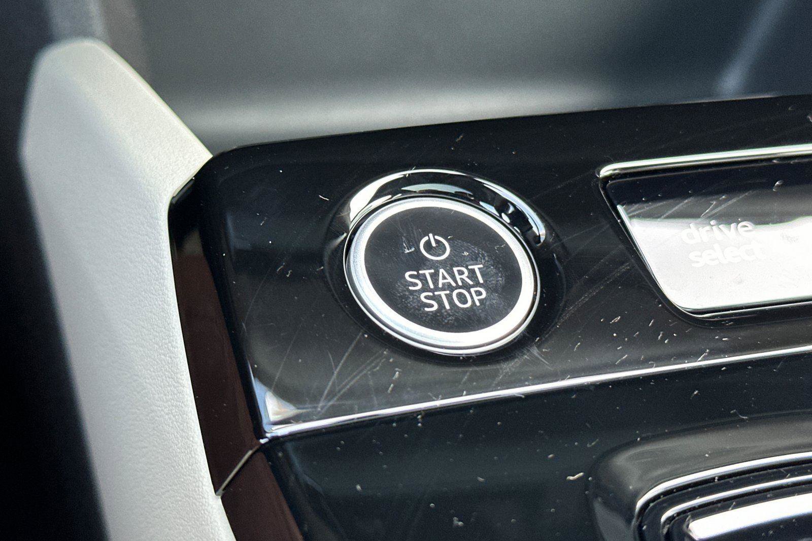 New 2025 Audi Q6 e-tron Premium Plus image 22