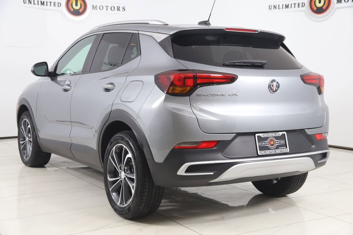 Used 2023 Buick Encore GX Select w/ Safety Package II image 4