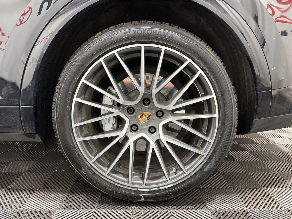 Used 2019 Porsche Cayenne Turbo image 29