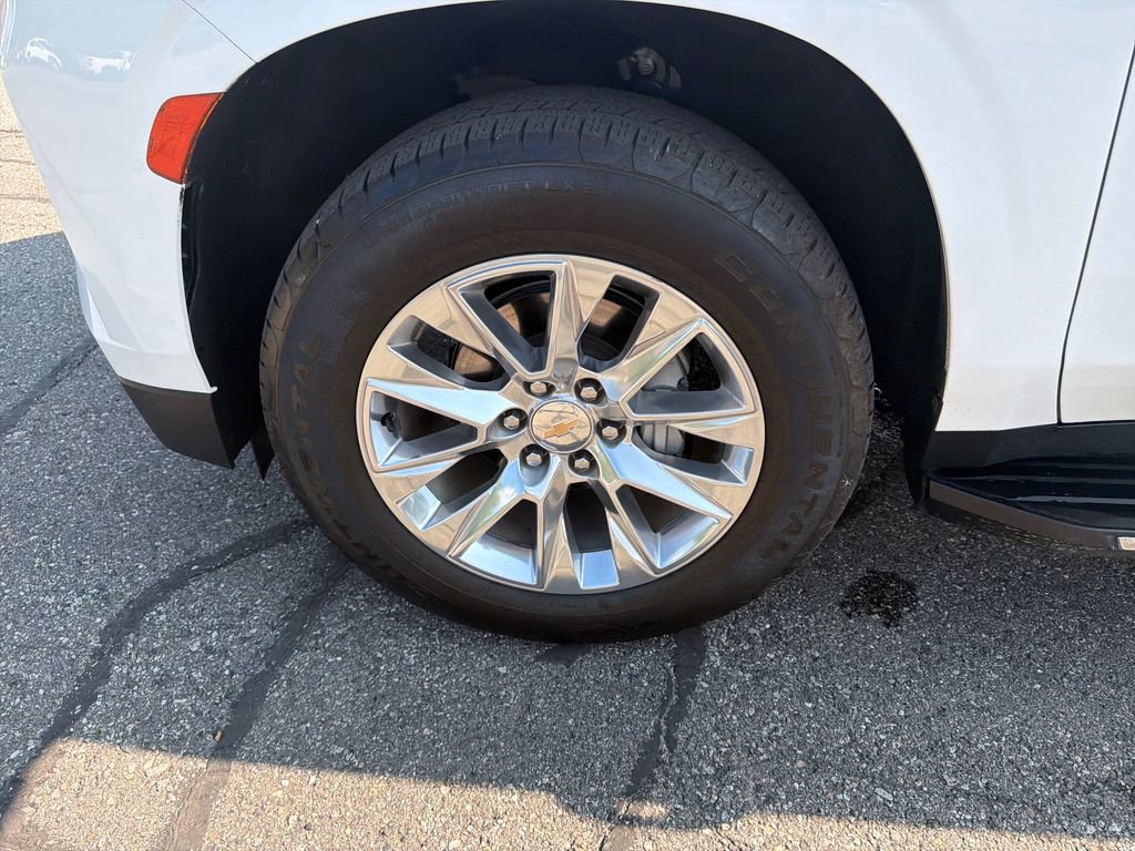 Used 2023 Chevrolet Tahoe Premier AWD/4WD image 31