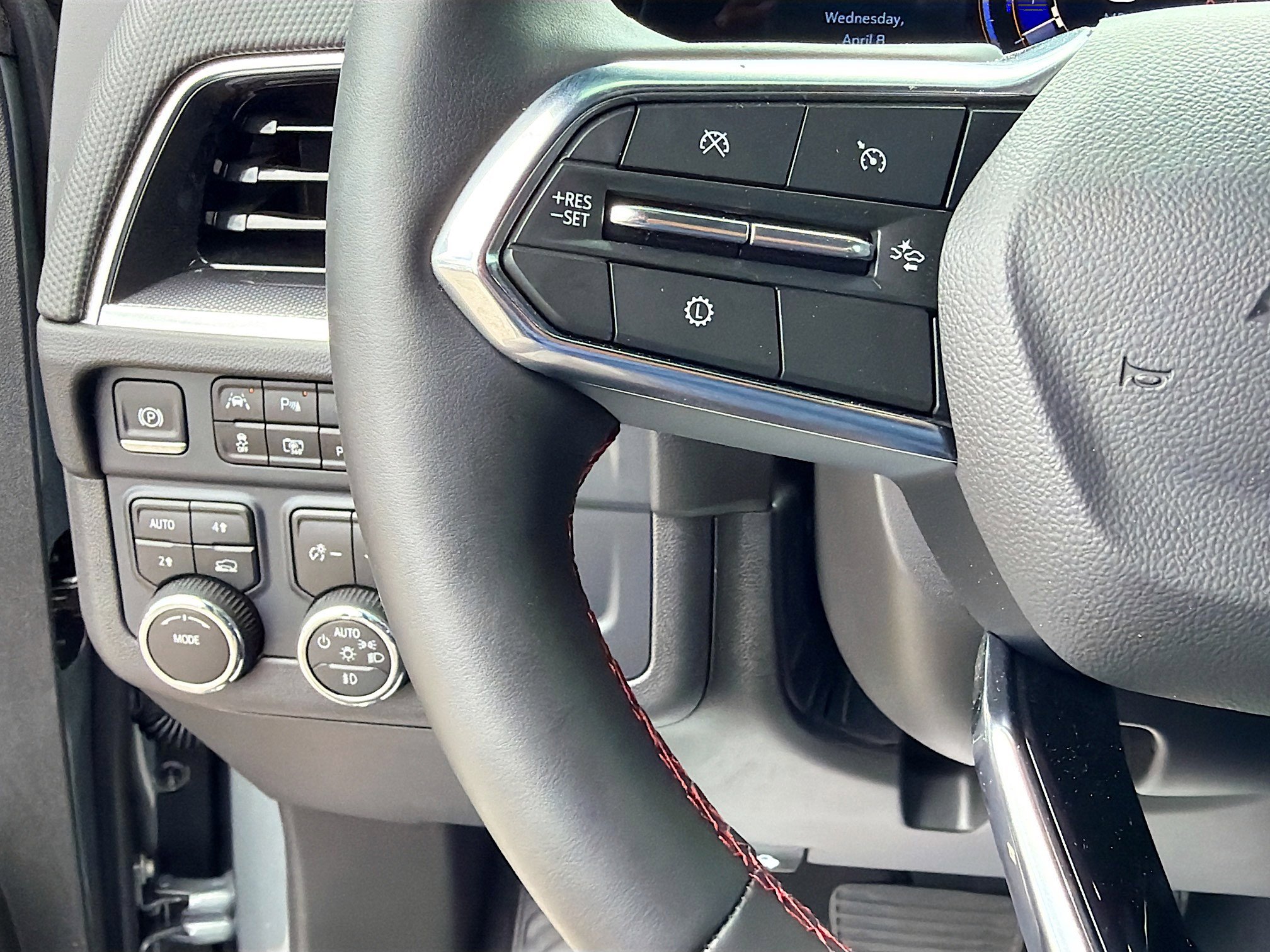 Used 2026 Chevrolet Tahoe RST w/ Comfort Package image 39