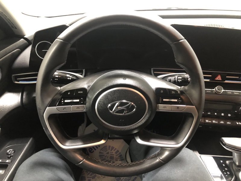 Used 2023 Hyundai Elantra Limited w/ Cargo Package image 25