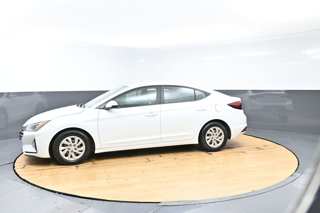 Used 2020 Hyundai Elantra SE w/ Cargo Package (C1) FWD image 6