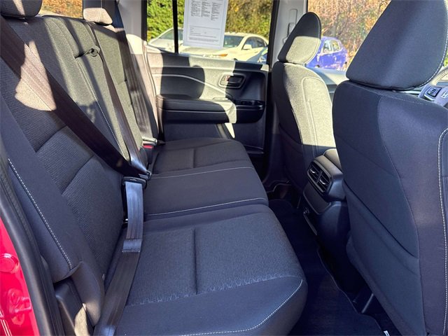 Used 2025 Honda Ridgeline Sport image 8