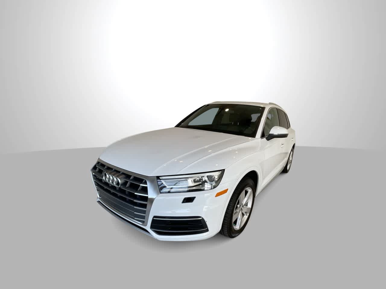 Used 2019 Audi Q5 2.0T Premium w/ Convenience Package AWD/4WD image 4