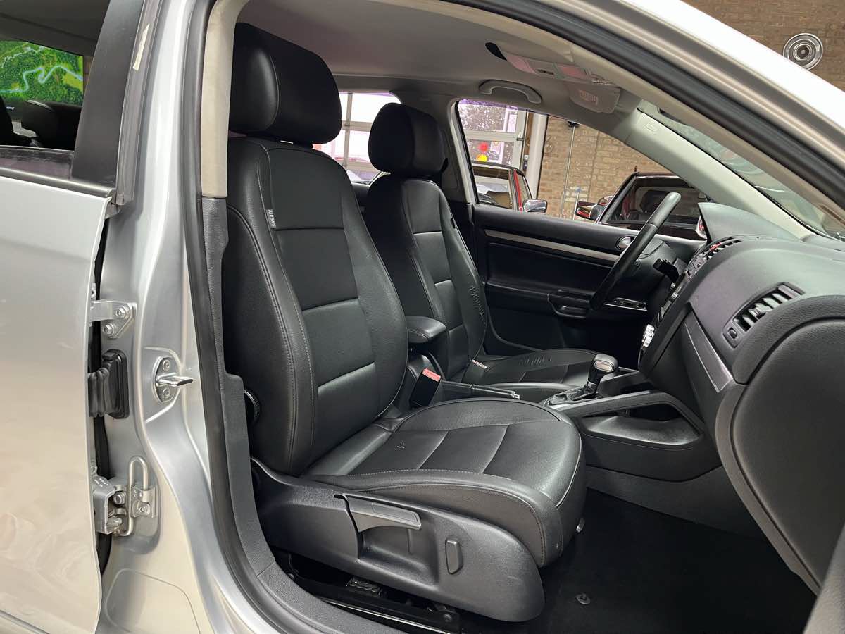 Used 2010 Volkswagen Jetta Limited Edition FWD image 21