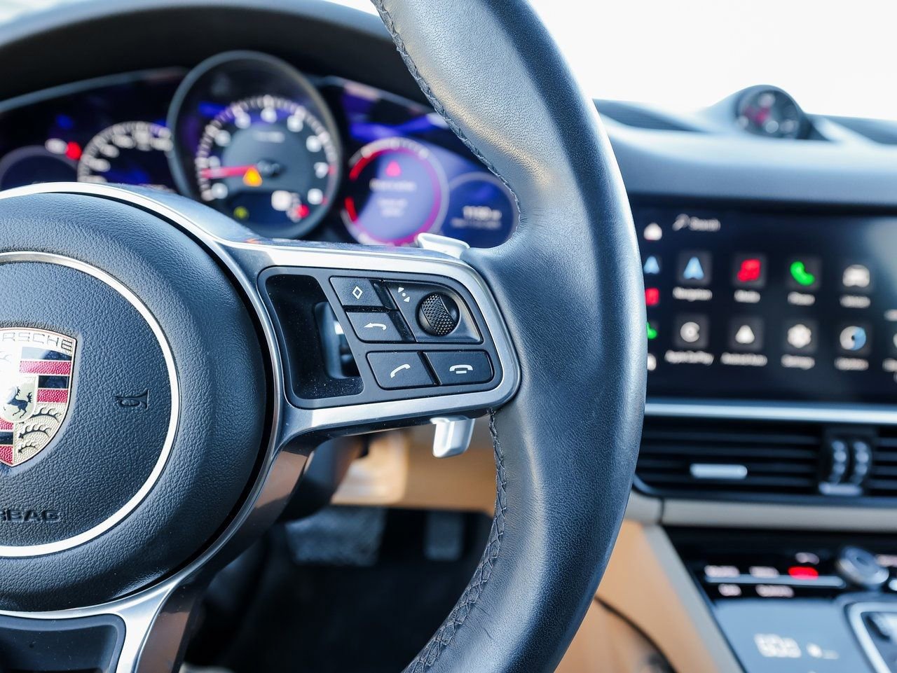 Certified 2023 Porsche Cayenne image 16