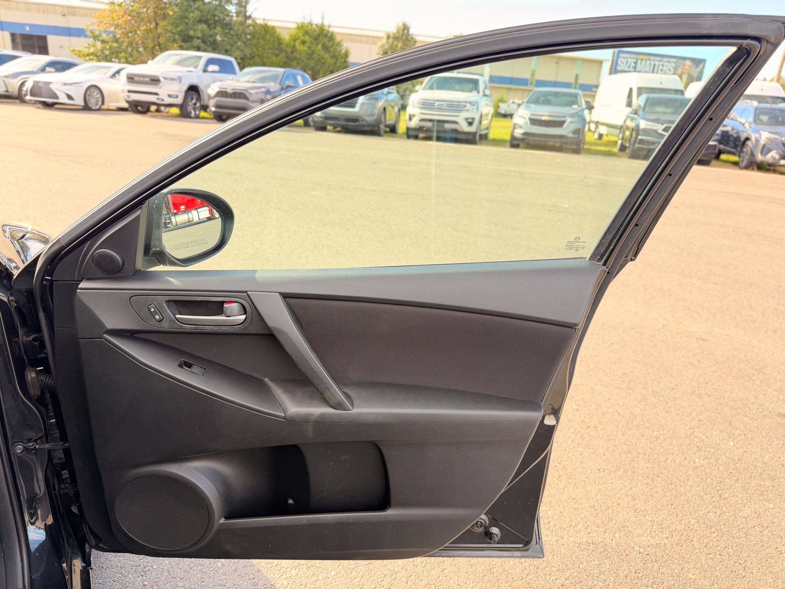 Used 2012 MAZDA MAZDA3 i Touring FWD image 21