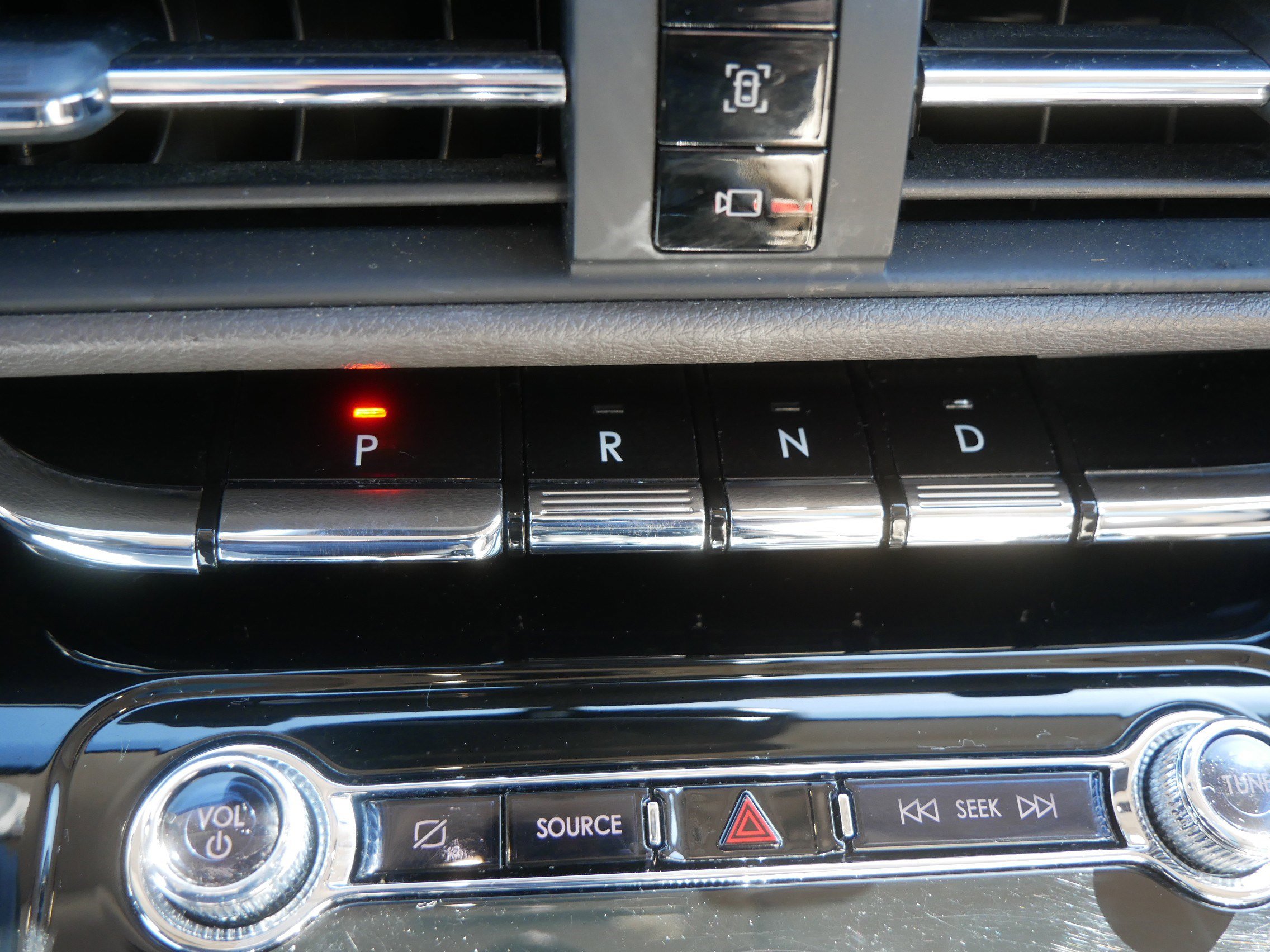 Used 2021 Lincoln Corsair AWD w/ Premium Package image 30