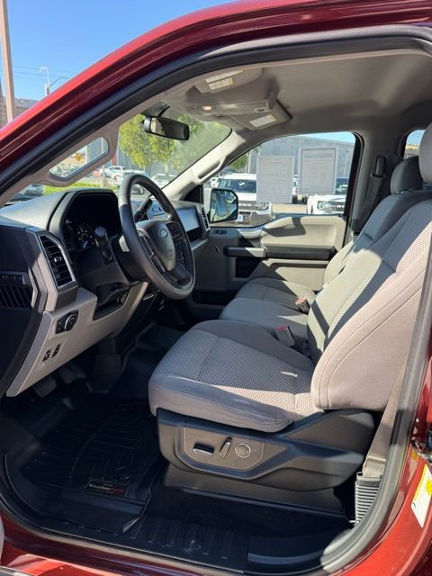 Used 2017 Ford F150 XLT w/ Equipment Group 302A Luxury image 4