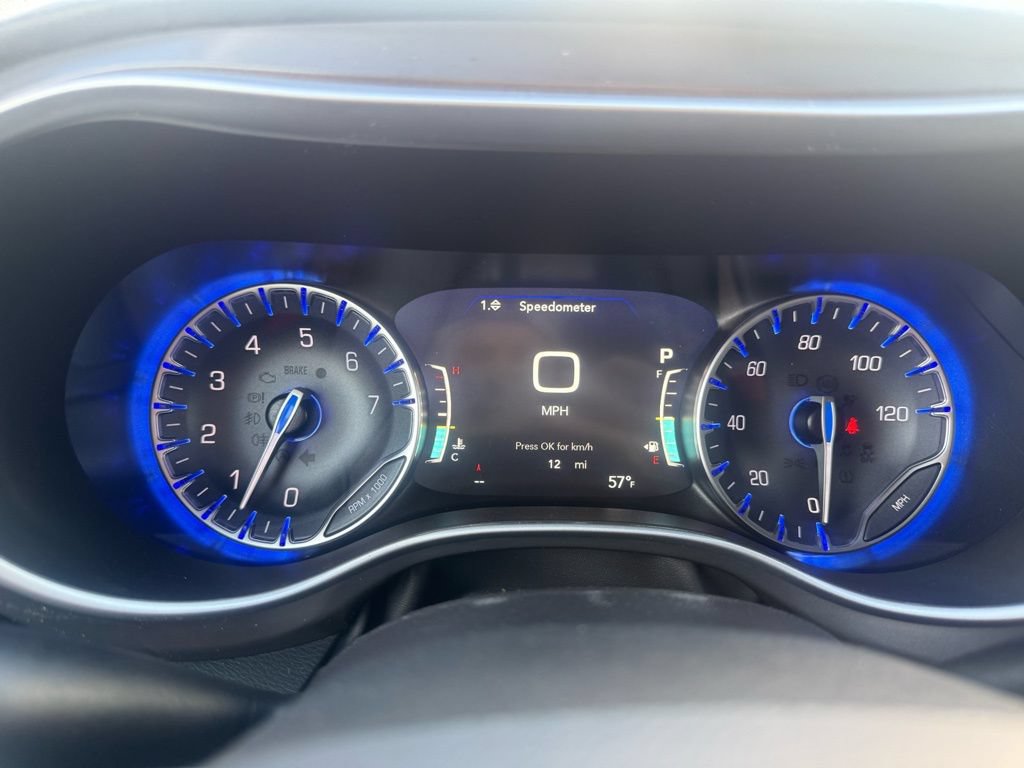 New 2026 Chrysler Pacifica Select FWD image 68