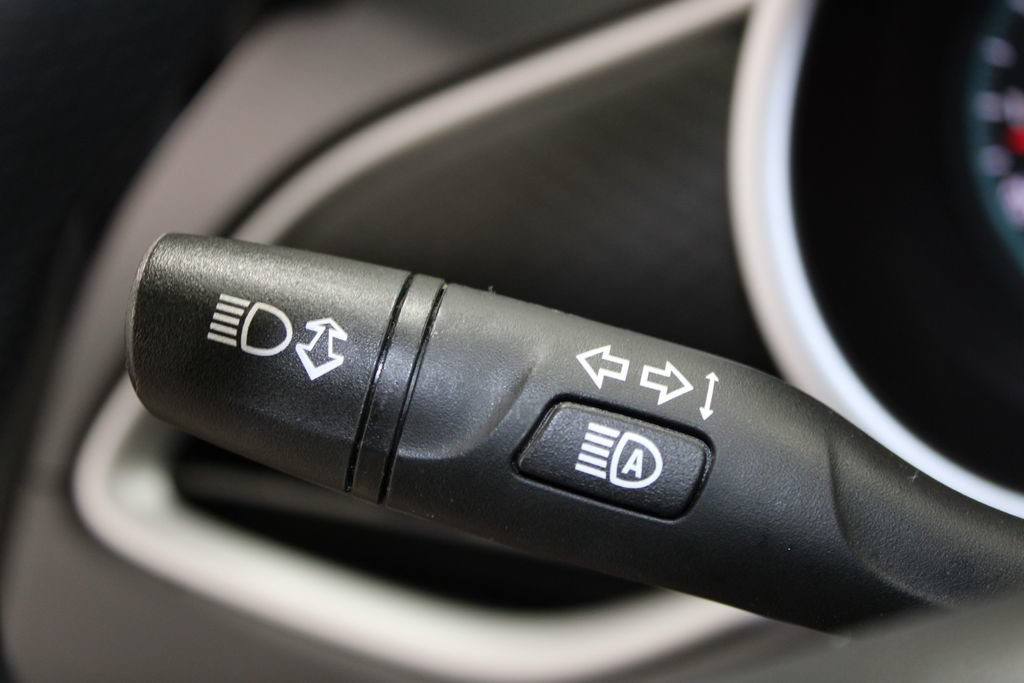 Used 2024 Chevrolet Malibu LT FWD image 30