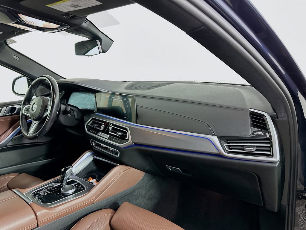 Used 2022 BMW X6 M50i w/ Premium Package image 37