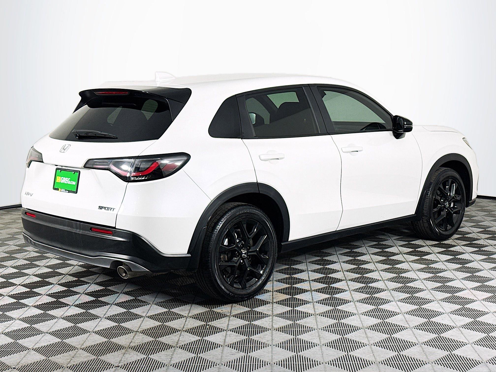 Used 2025 Honda HR-V Sport image 10