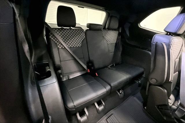 Used 2025 GMC Acadia Denali w/ Super Cruise Package image 33