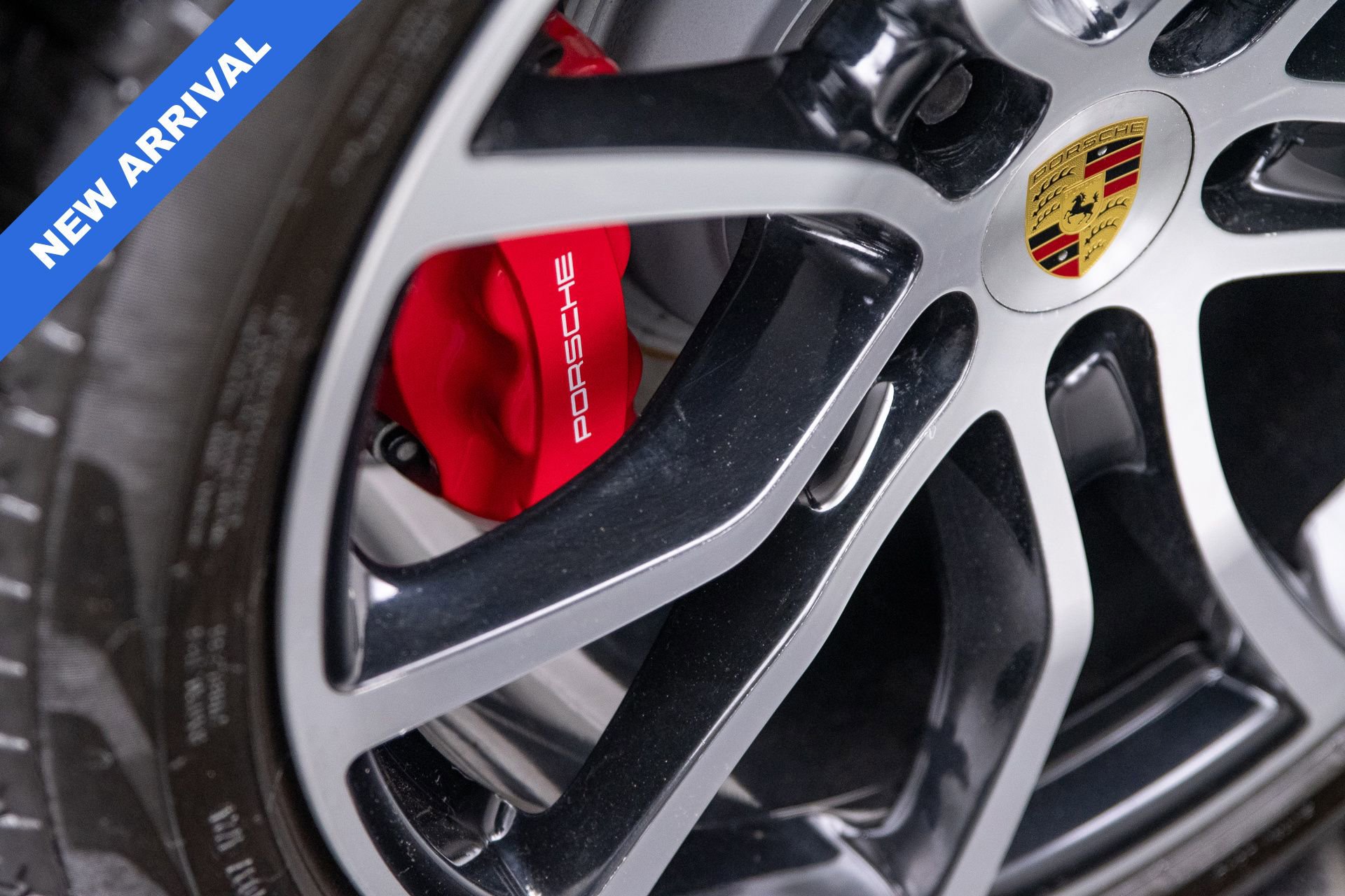 Used 2021 Porsche Cayenne GTS image 16